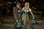 Dr. Axel Munz, Wiesn-Playmate Denise Cotte